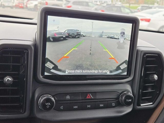 Ford Bronco Sport Vehicle Full-screen Gallery Image 25