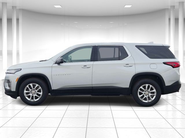 Chevrolet Traverse Vehicle Full-screen Gallery Image 02