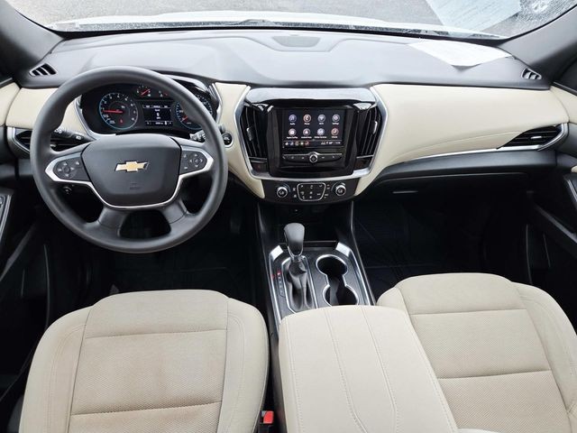 Chevrolet Traverse Vehicle Full-screen Gallery Image 06