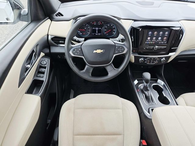 Chevrolet Traverse Vehicle Full-screen Gallery Image 07