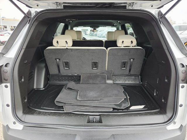 Chevrolet Traverse Vehicle Full-screen Gallery Image 11