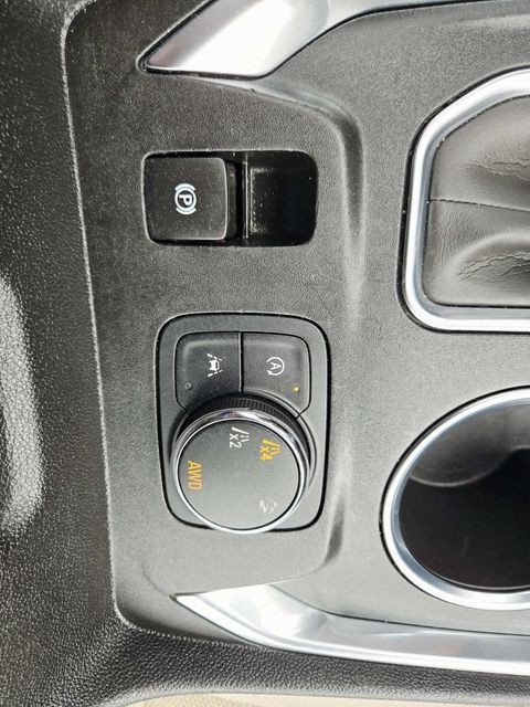 Chevrolet Traverse Vehicle Full-screen Gallery Image 27