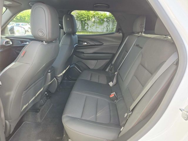 Chevrolet Trailblazer Vehicle Full-screen Gallery Image 09