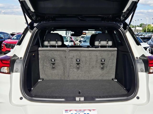 Chevrolet Trailblazer Vehicle Full-screen Gallery Image 10