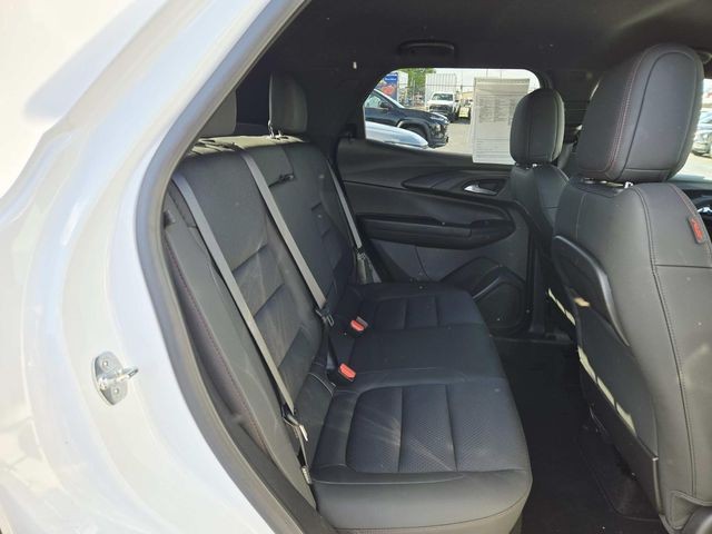 Chevrolet Trailblazer Vehicle Full-screen Gallery Image 11