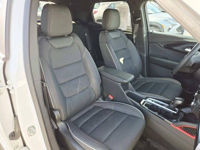Chevrolet Trailblazer Vehicle Full-screen Gallery Image 12