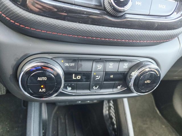 Chevrolet Trailblazer Vehicle Full-screen Gallery Image 22