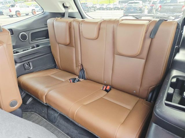 Subaru Ascent Vehicle Full-screen Gallery Image 11