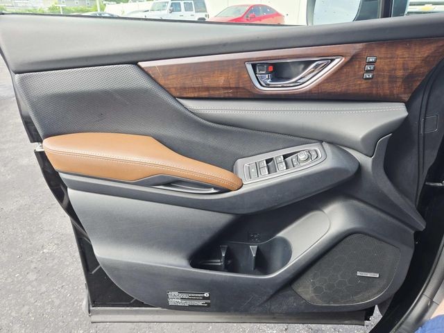 Subaru Ascent Vehicle Full-screen Gallery Image 32