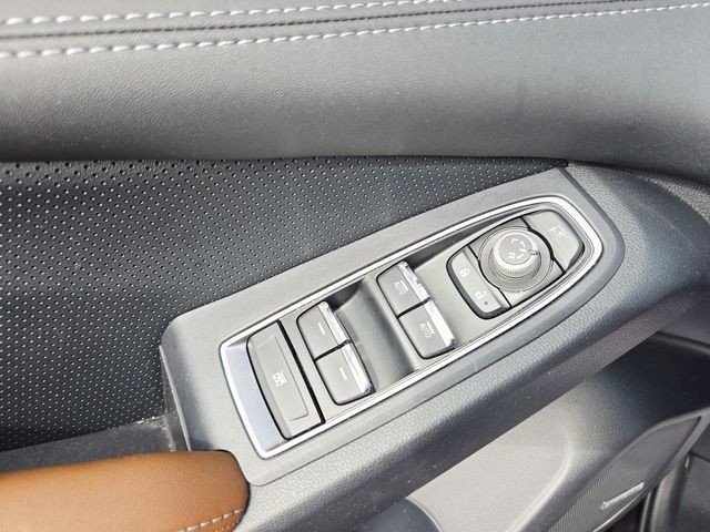 Subaru Ascent Vehicle Full-screen Gallery Image 34