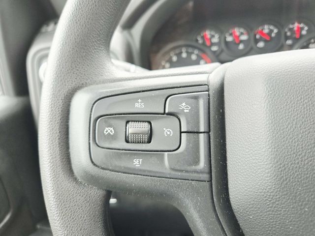 Chevrolet Silverado 2500HD Vehicle Full-screen Gallery Image 19