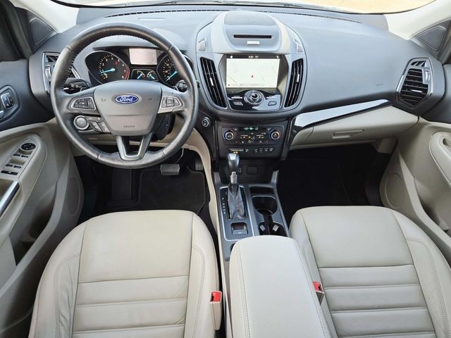 Ford Escape Vehicle Full-screen Gallery Image 07