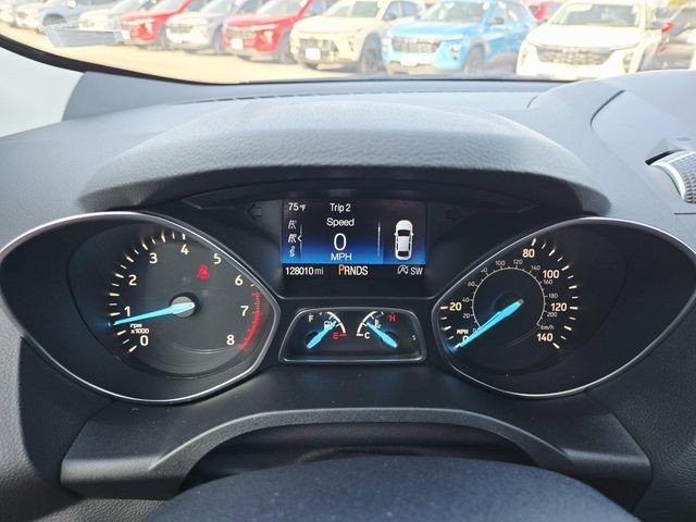 Ford Escape Vehicle Full-screen Gallery Image 19