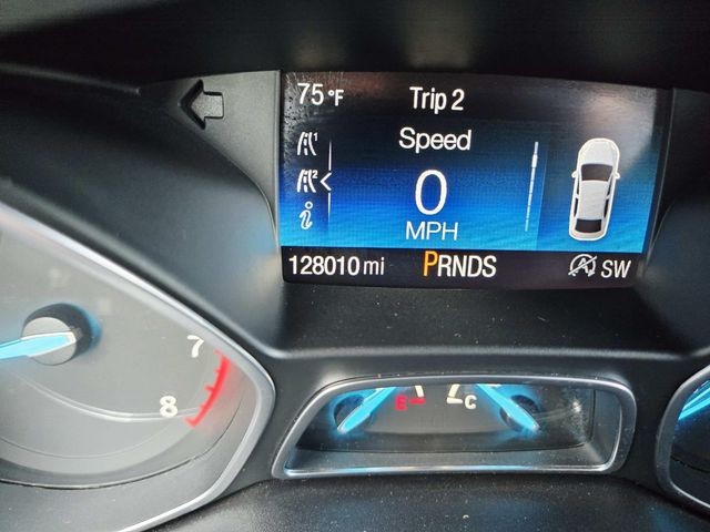 Ford Escape Vehicle Full-screen Gallery Image 20