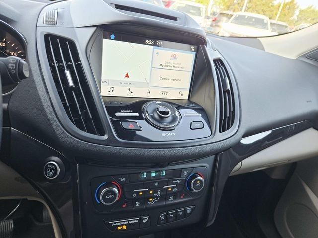 Ford Escape Vehicle Full-screen Gallery Image 21