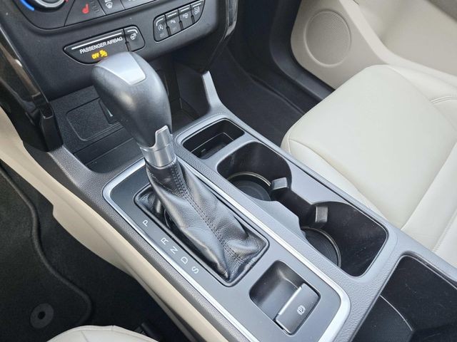 Ford Escape Vehicle Full-screen Gallery Image 27