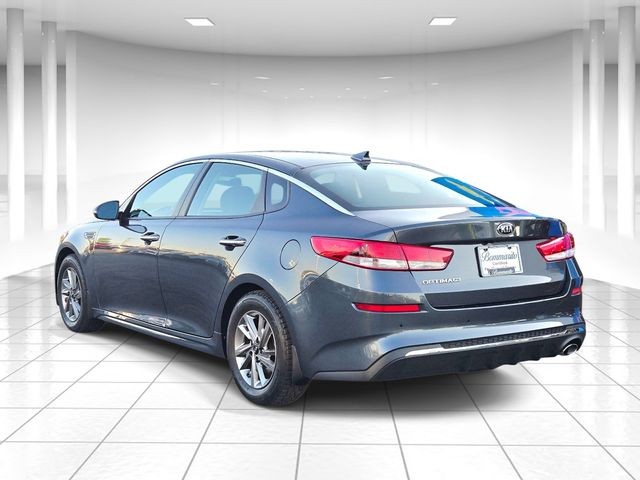 Kia Optima Vehicle Full-screen Gallery Image 03