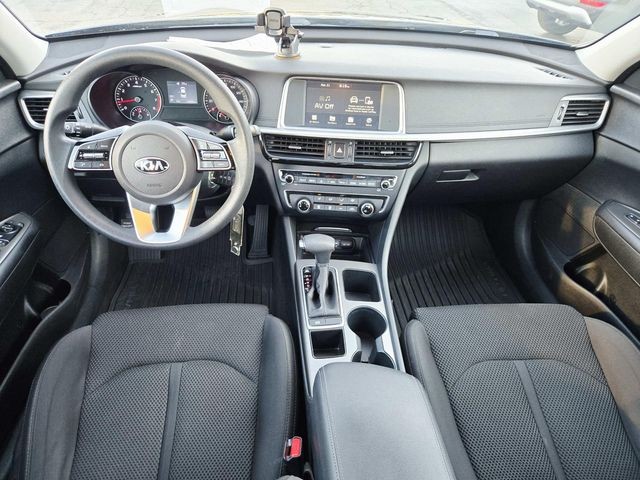 Kia Optima Vehicle Full-screen Gallery Image 06