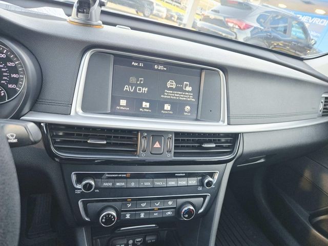 Kia Optima Vehicle Full-screen Gallery Image 20