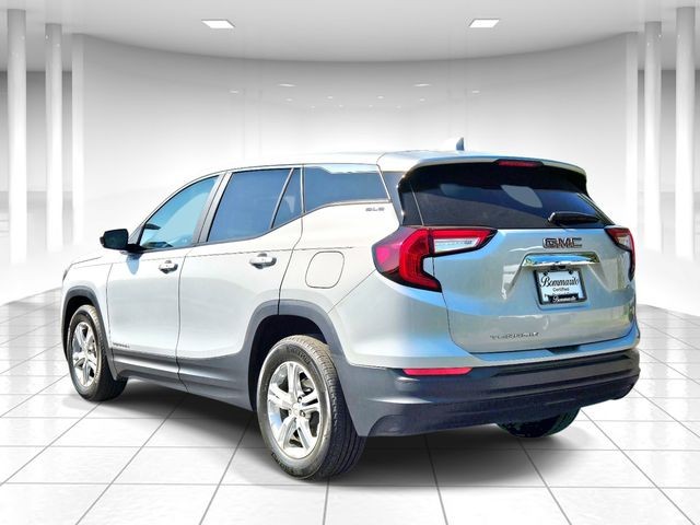 GMC Terrain Vehicle Full-screen Gallery Image 03