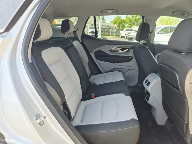 GMC Terrain Vehicle Full-screen Gallery Image 11