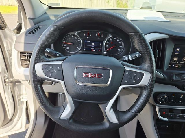 GMC Terrain Vehicle Full-screen Gallery Image 15
