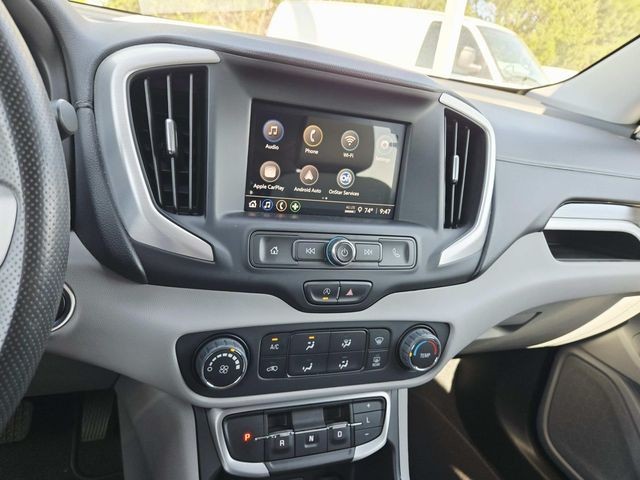 GMC Terrain Vehicle Full-screen Gallery Image 20