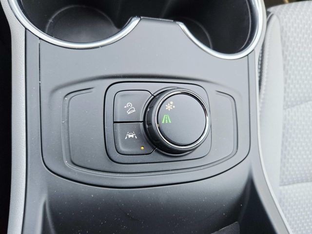 GMC Terrain Vehicle Full-screen Gallery Image 25