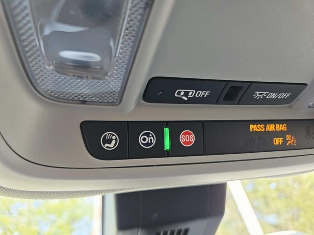 GMC Terrain Vehicle Full-screen Gallery Image 28