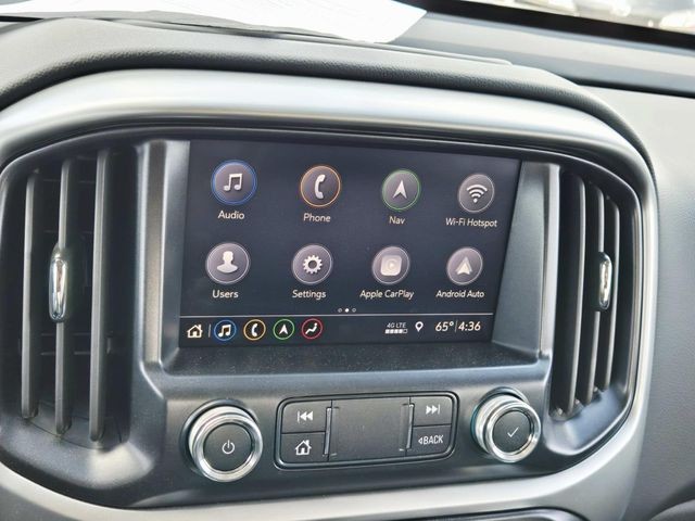 Chevrolet Colorado Vehicle Full-screen Gallery Image 24