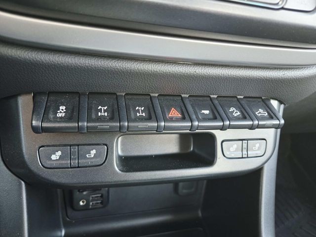 Chevrolet Colorado Vehicle Full-screen Gallery Image 28