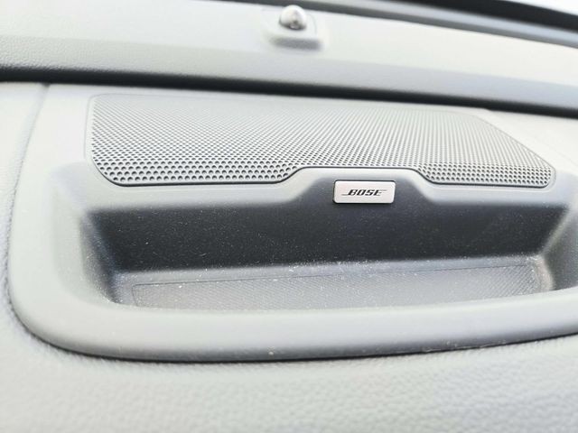 Chevrolet Colorado Vehicle Full-screen Gallery Image 29