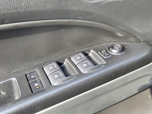 Chevrolet Colorado Vehicle Full-screen Gallery Image 35