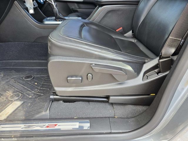 Chevrolet Colorado Vehicle Full-screen Gallery Image 36