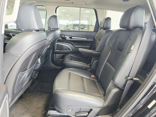 Kia Telluride Vehicle Full-screen Gallery Image 10
