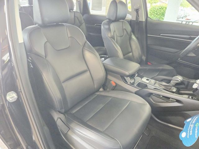 Kia Telluride Vehicle Full-screen Gallery Image 15