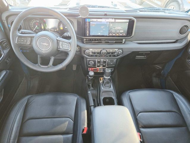 Jeep Wrangler 4xe Vehicle Full-screen Gallery Image 06