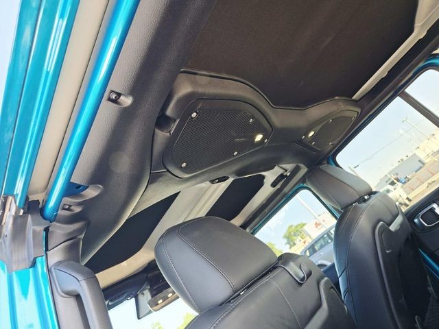 Jeep Wrangler 4xe Vehicle Full-screen Gallery Image 10