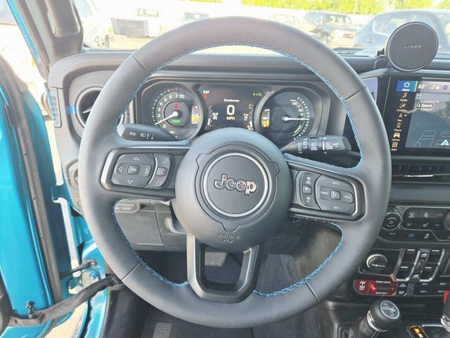 Jeep Wrangler 4xe Vehicle Full-screen Gallery Image 19