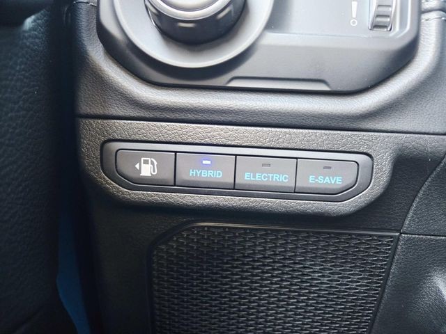 Jeep Wrangler 4xe Vehicle Full-screen Gallery Image 35