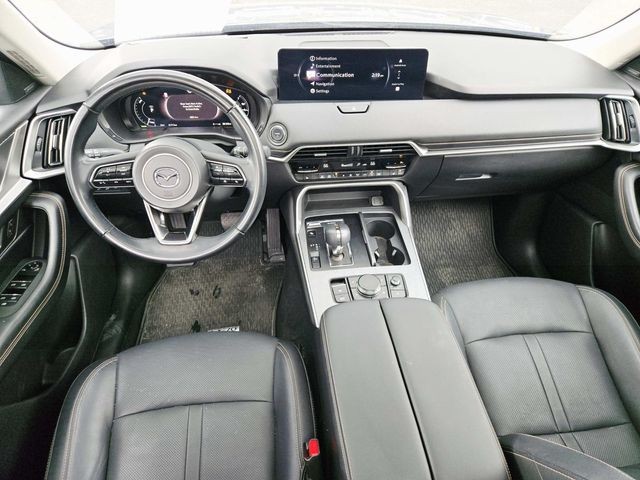 Mazda CX-70 PHEV Vehicle Full-screen Gallery Image 07