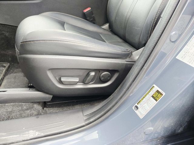 Mazda CX-70 PHEV Vehicle Full-screen Gallery Image 33
