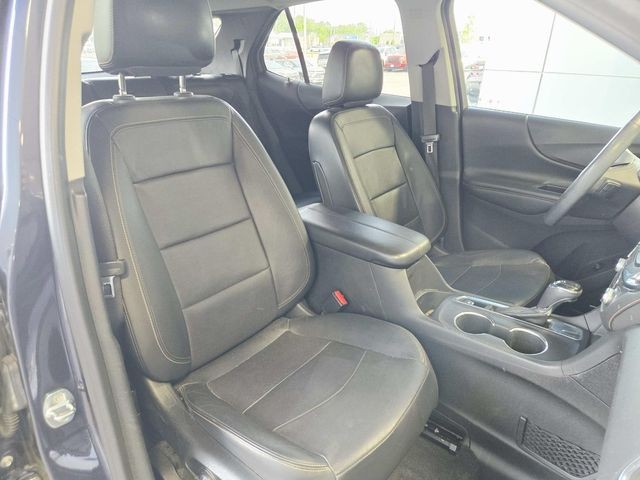 Chevrolet Equinox Vehicle Full-screen Gallery Image 13