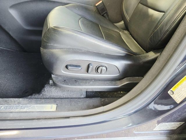 Chevrolet Equinox Vehicle Full-screen Gallery Image 33