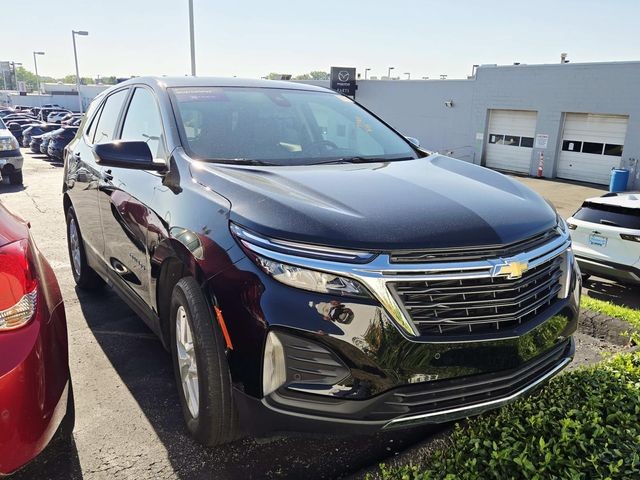 Chevrolet Equinox Vehicle Full-screen Gallery Image 04