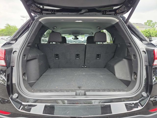 Chevrolet Equinox Vehicle Full-screen Gallery Image 10