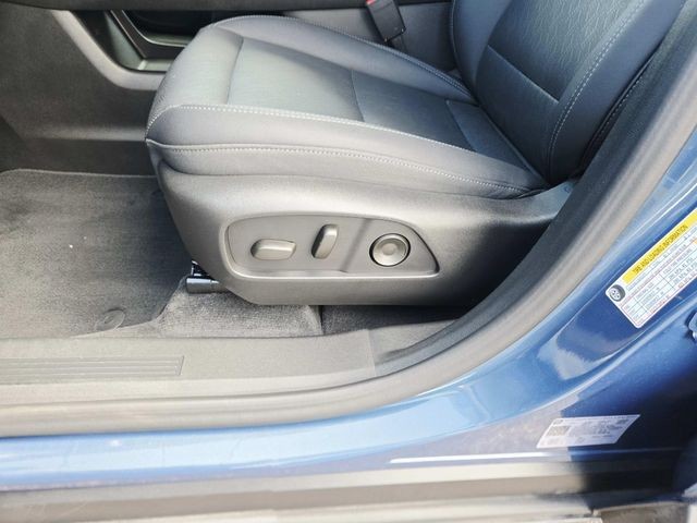 Chevrolet Equinox Vehicle Full-screen Gallery Image 28