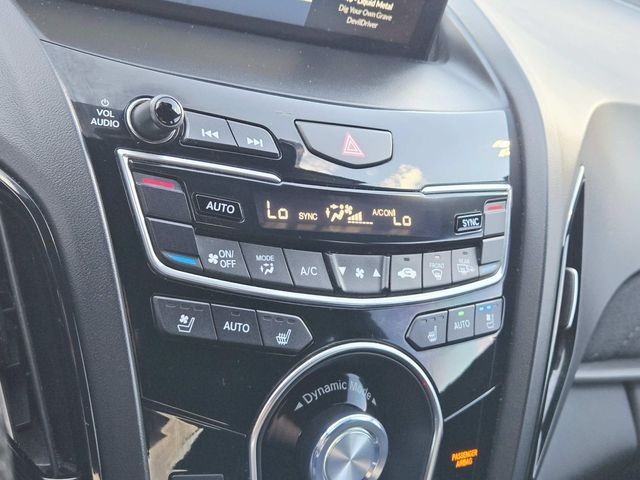 Acura RDX Vehicle Full-screen Gallery Image 27