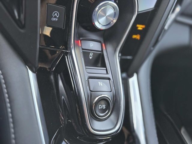 Acura RDX Vehicle Full-screen Gallery Image 29
