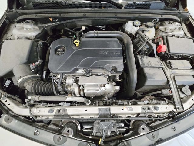 Chevrolet Malibu Vehicle Full-screen Gallery Image 13